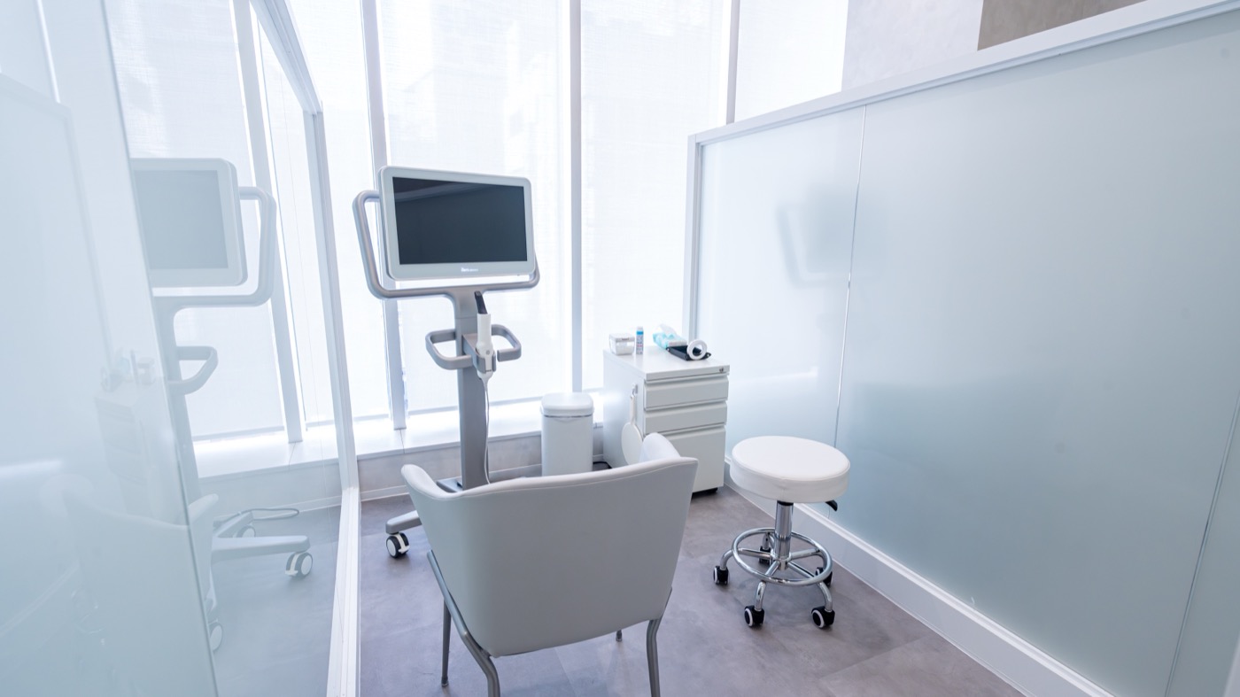 Oh my teeth 東京新宿矯正歯科 受付